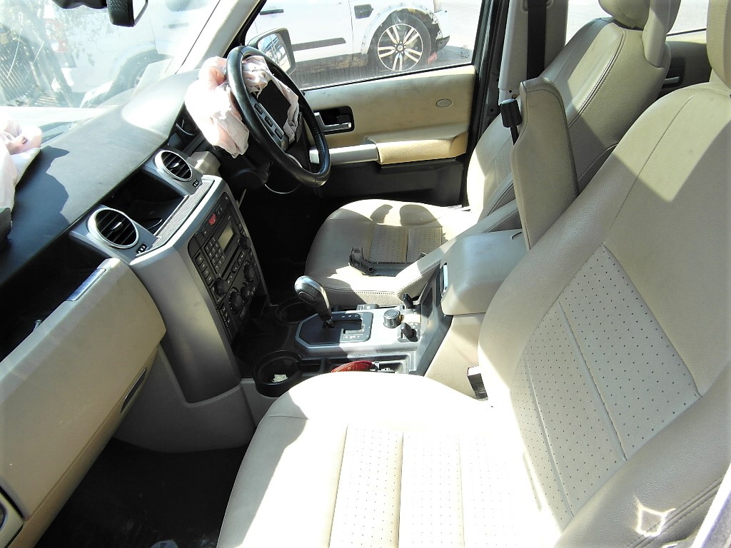 Land Rover Discovery 3 Interior Parts for sale | AUTO EZI - Private Seller Land Rover Discovery 3 Interior Parts for sale | AUTO EZI - Private Seller