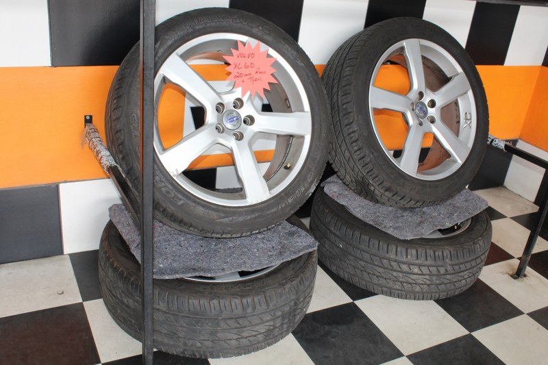 SET OF 20" VOLVO RIMS AND TYRES - VOLVO XC60 & XC90 - Private Seller