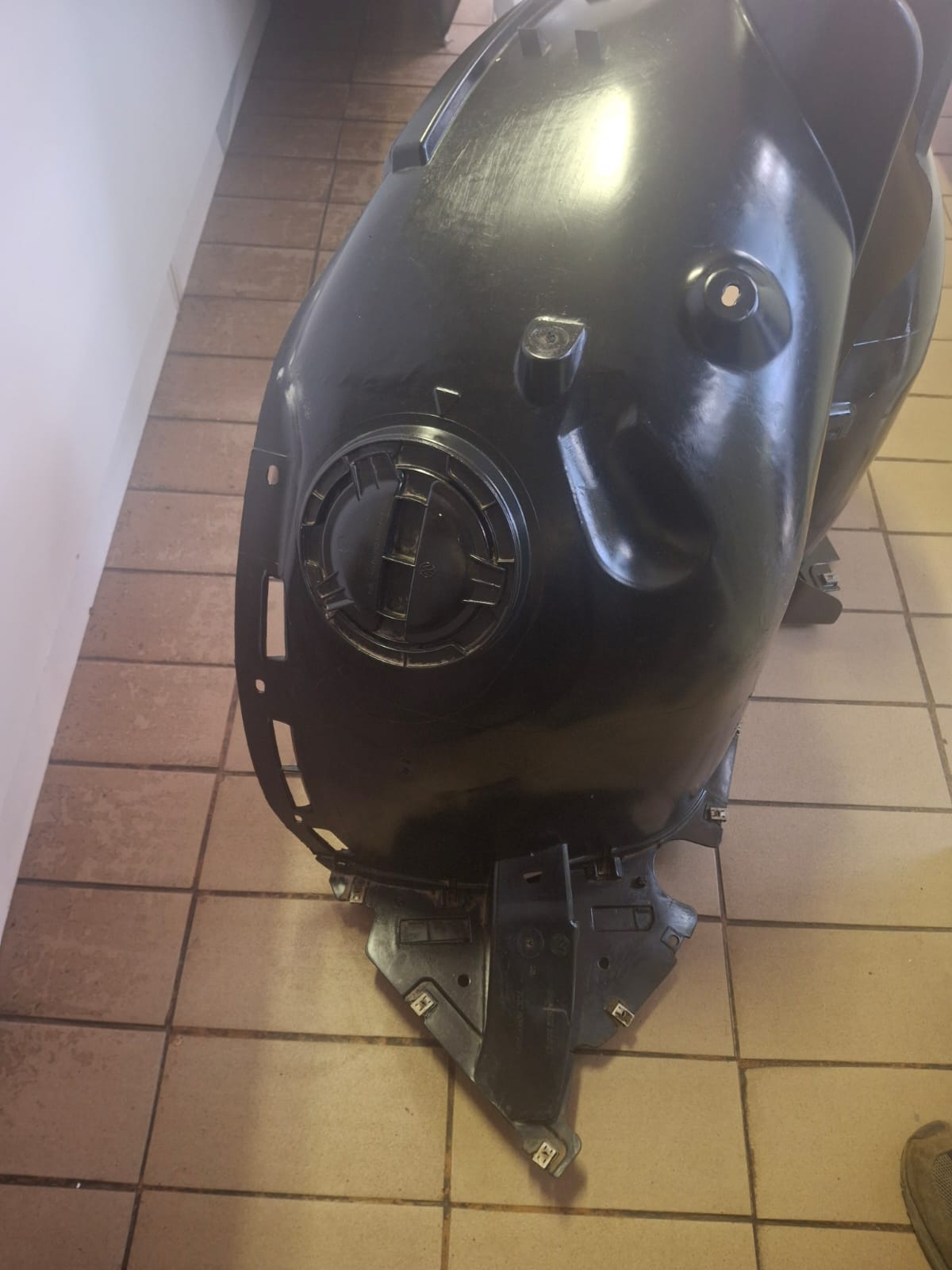 2019 VW T-ROC FENDER LINER RIGHTSIDE AVAILABLE FOR SALE - Private Seller