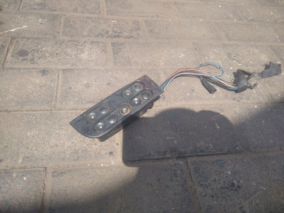 OPEL ASTRA ELECTRIC WINDOW SWITCH FOR SALE - Private Seller OPEL ASTRA ELECTRIC WINDOW SWITCH FOR SALE - Private Seller