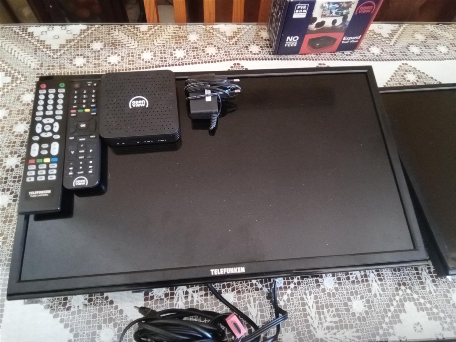 Tv,s 4 , Telefunken 60 cm flat screen with openviwe decoders