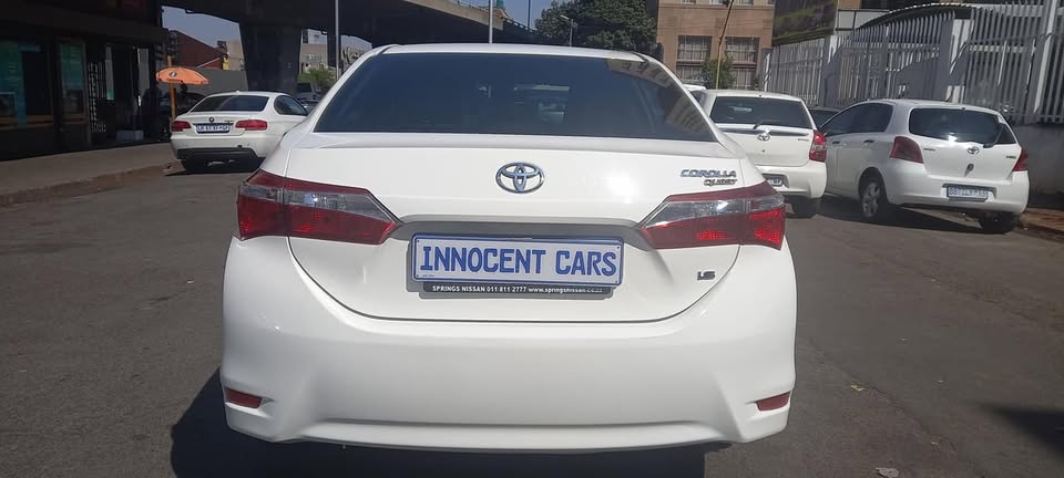 2020 TOYOTA COROLLA QUEST 1.6 PRESTIGE, MANUAL TRANSMISSION, WHITE COLOUR, 85000KM