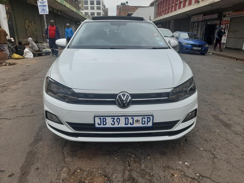 2019 VW polo 8 1.0tsi Panoramic Roof Available Contact Leon on