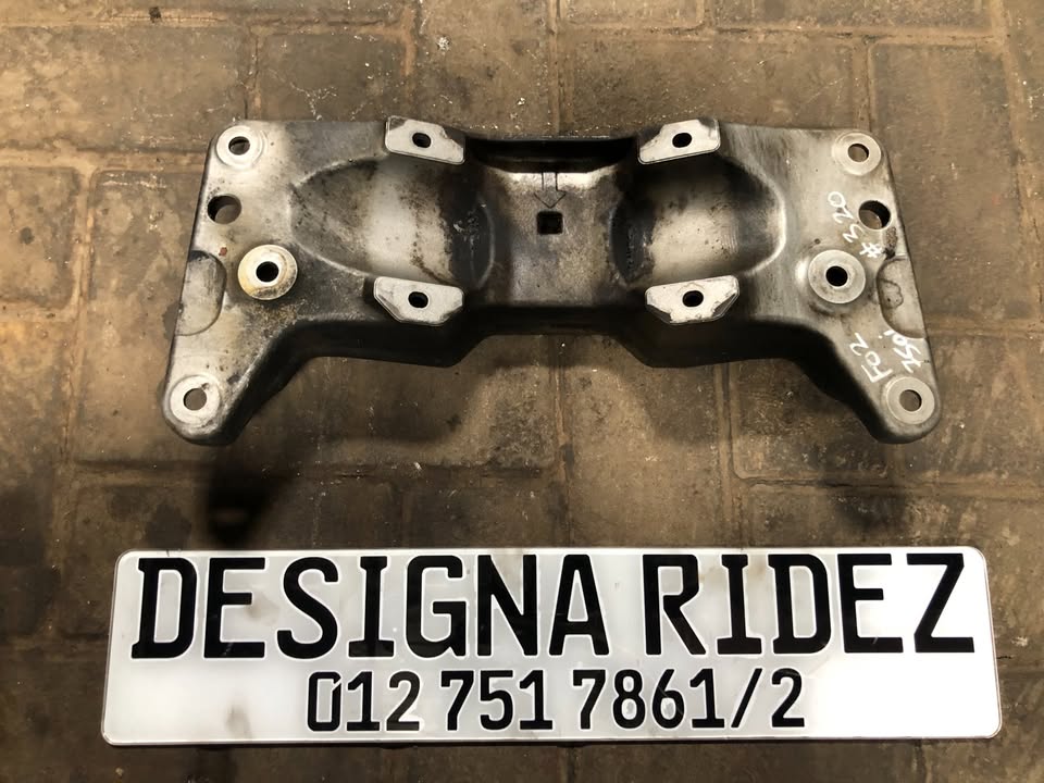 BMW F02 750i N63 GEARBOX SUPPORT MOUNT BRACKET AVAILABLE. - Private Seller BMW F02 750i N63 GEARBOX SUPPORT MOUNT BRACKET AVAILABLE. - Private Seller
