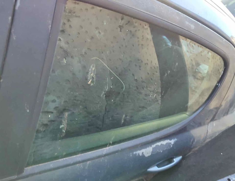 Peugeot 207 Left Rear door glass