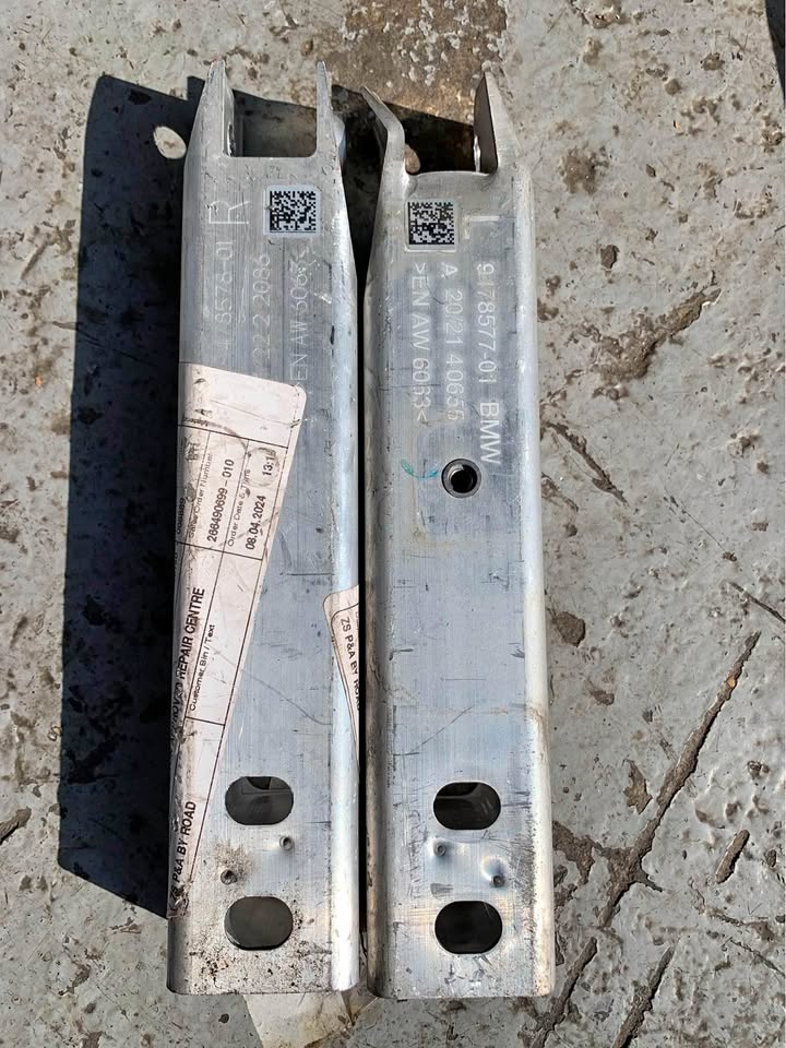BMW 3 series G20 Left and Right Side Bumper Reinforcement Extension - Private Seller BMW 3 series G20 Left and Right Side Bumper Reinforcement Extension - Private Seller