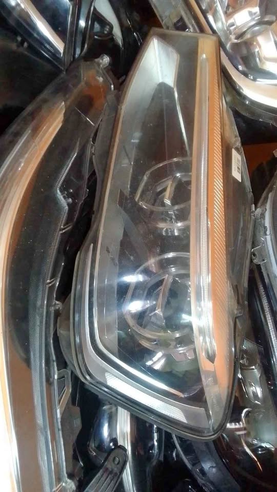 BMW X4 ADAPTIVE LED HEADLIGHTS - Private Seller BMW X4 ADAPTIVE LED HEADLIGHTS - Private Seller