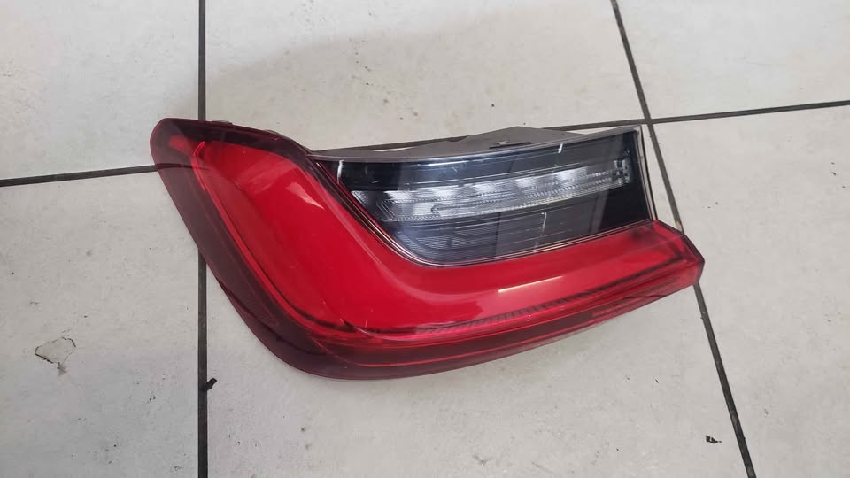 BMW G20 Body taillights - Private Seller BMW G20 Body taillights - Private Seller