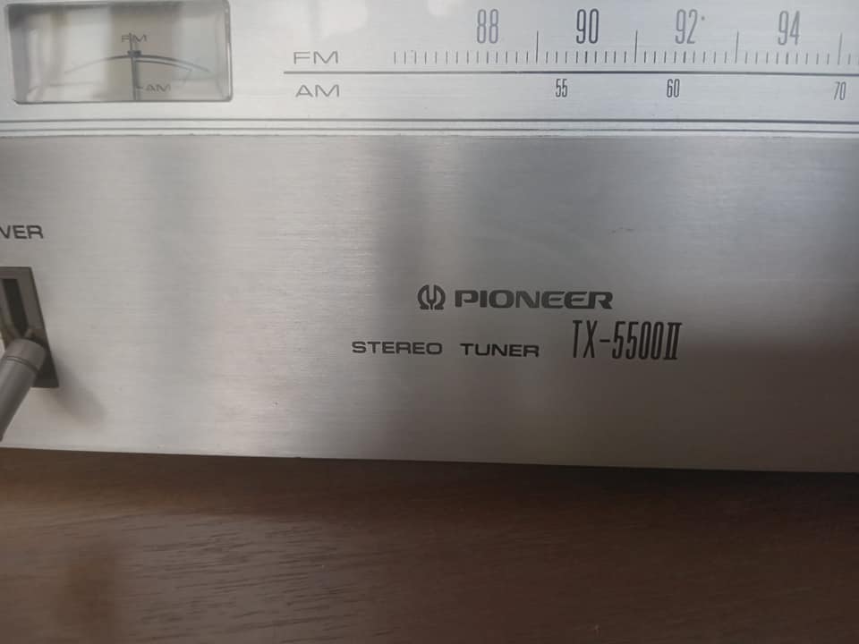Pioneer silver faced tuner TX 5500 II