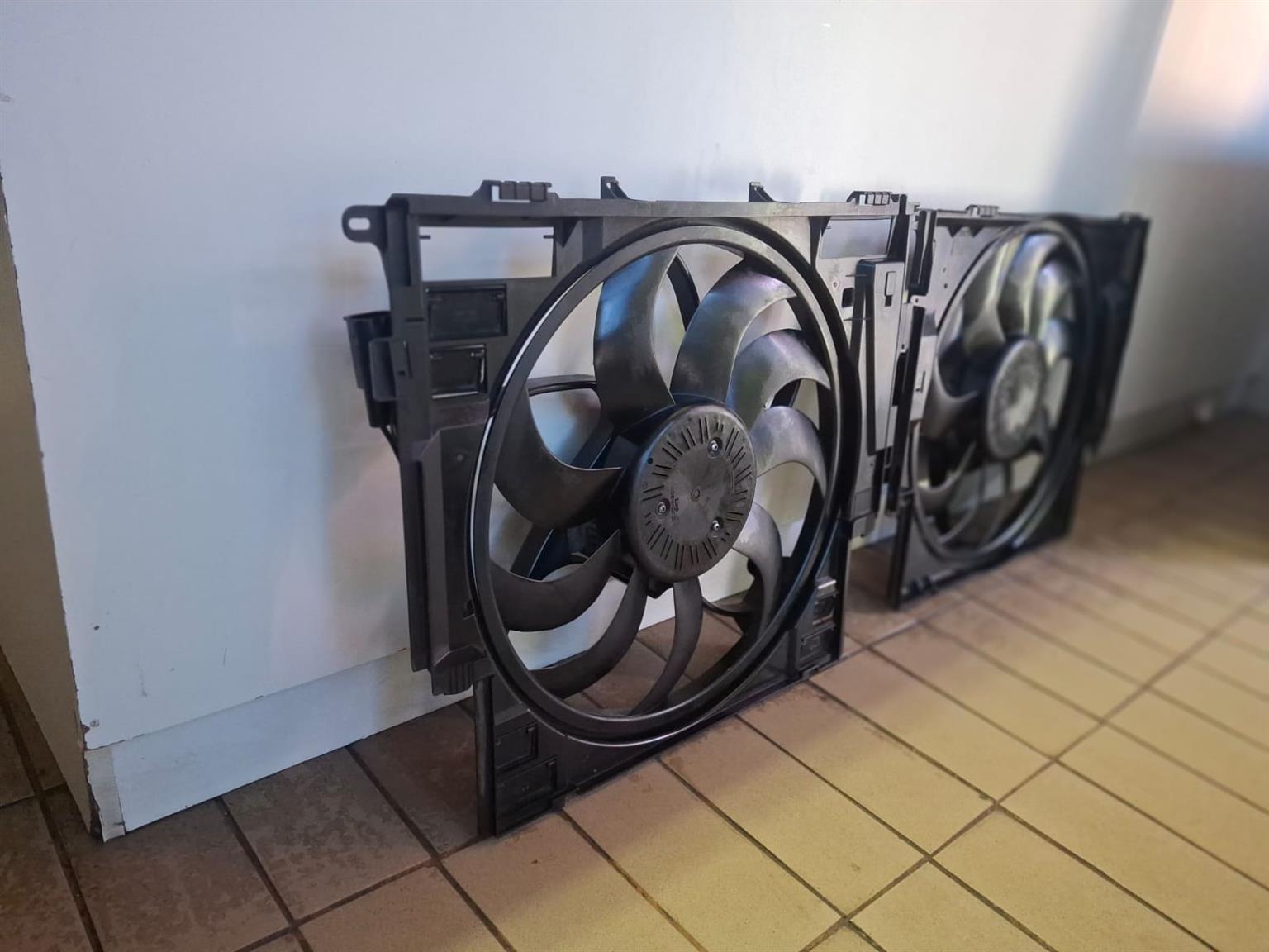 2020 BMW F20/F30 RADIATOR FAN DIESEL AVAILABLE FOR SALE - Private Seller 2020 BMW F20/F30 RADIATOR FAN DIESEL AVAILABLE FOR SALE - Private Seller