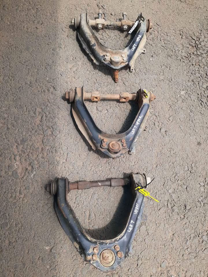 Mahindra scorpio 2.2 upper control arms left side - Private Seller