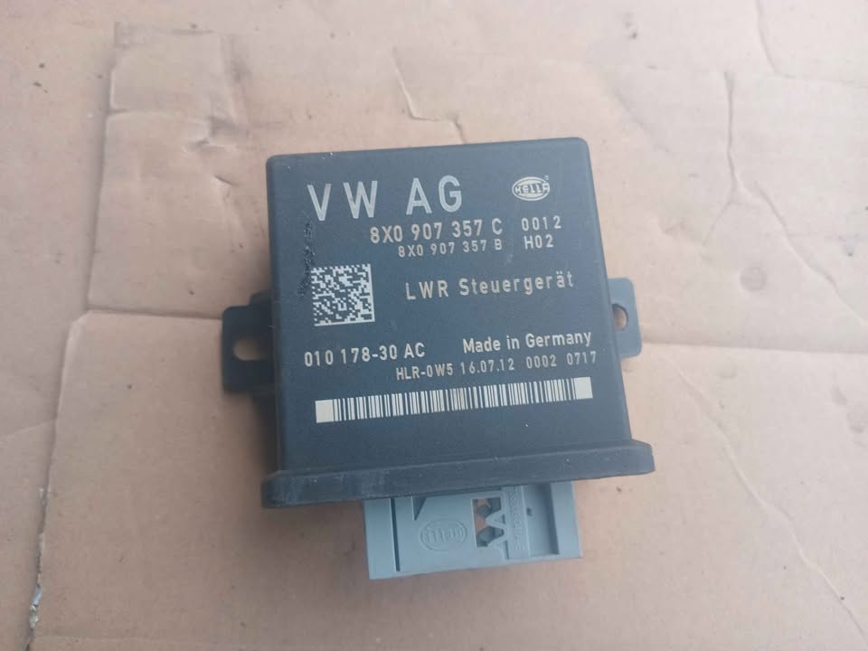 8X0907357C Audi A1 8X 8U Control Unit Headlight Range Adjustment - Private Seller 8X0907357C Audi A1 8X 8U Control Unit Headlight Range Adjustment - Private Seller