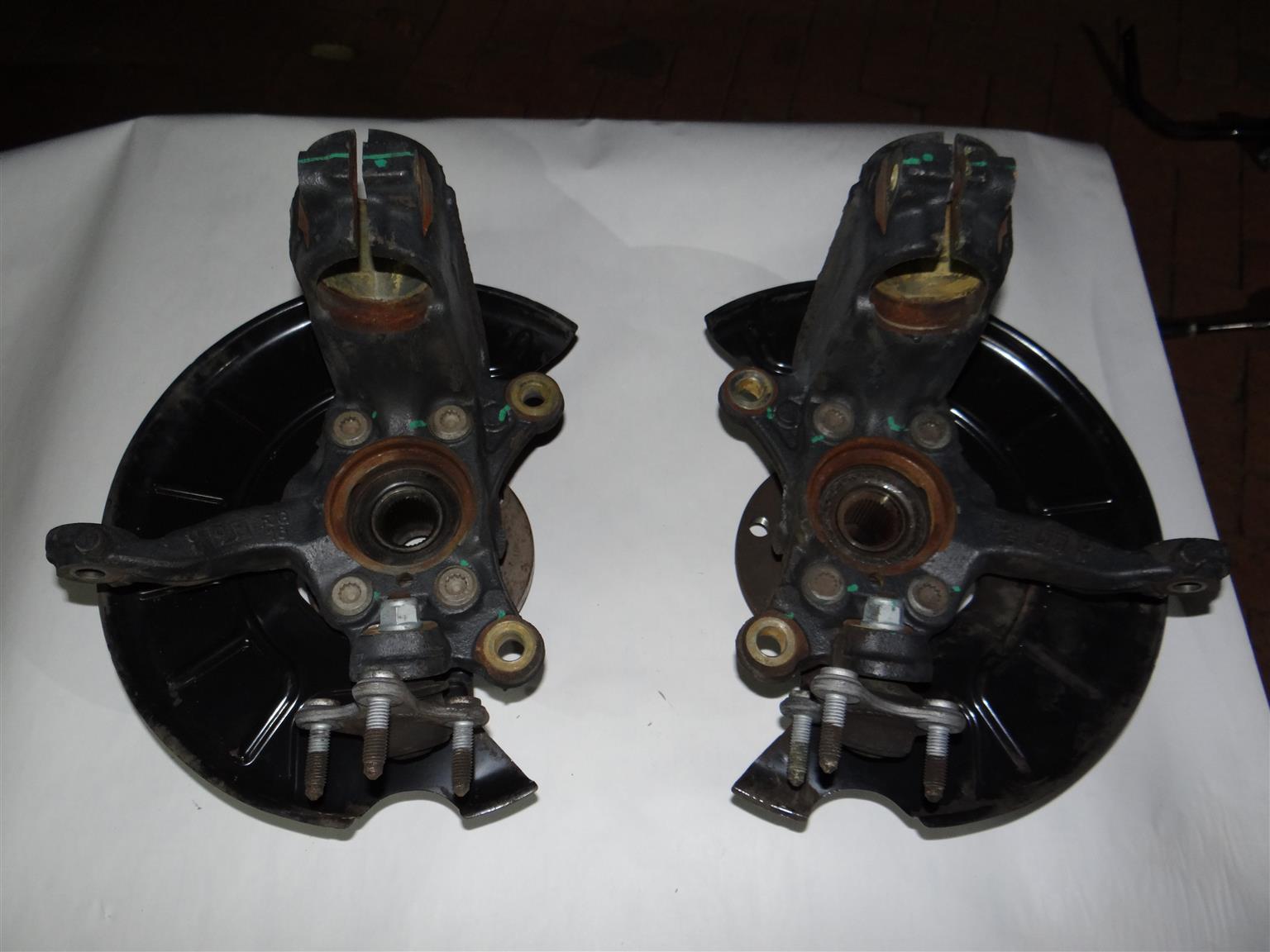 VW / Audi - wheel hub / assembly / wheel bearings – Front