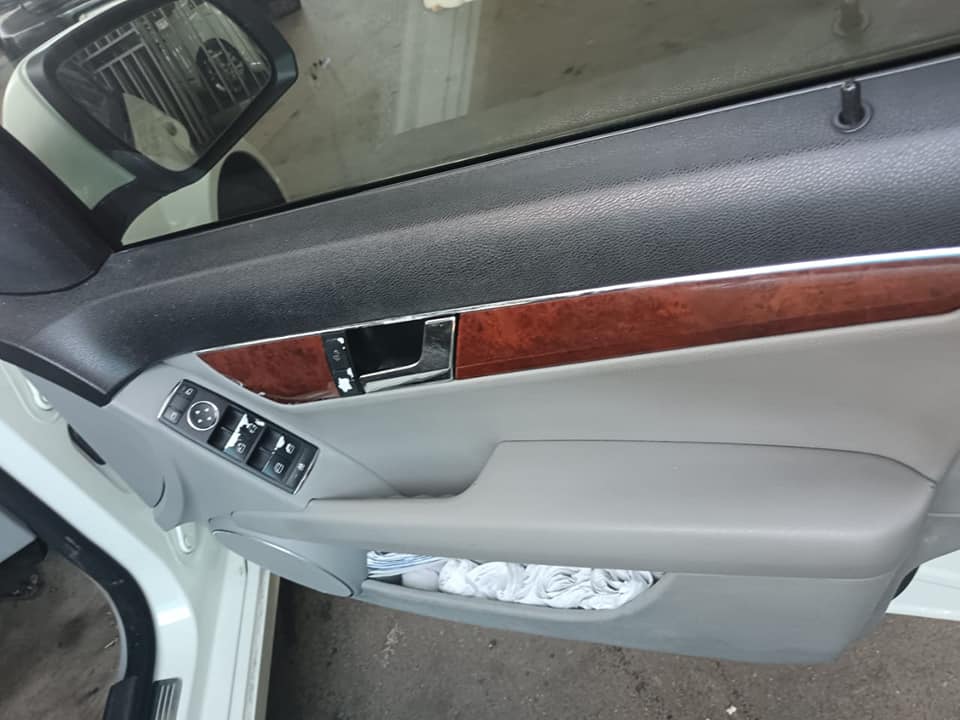 2009 MERCEDES BENZ C180 MANUAL
