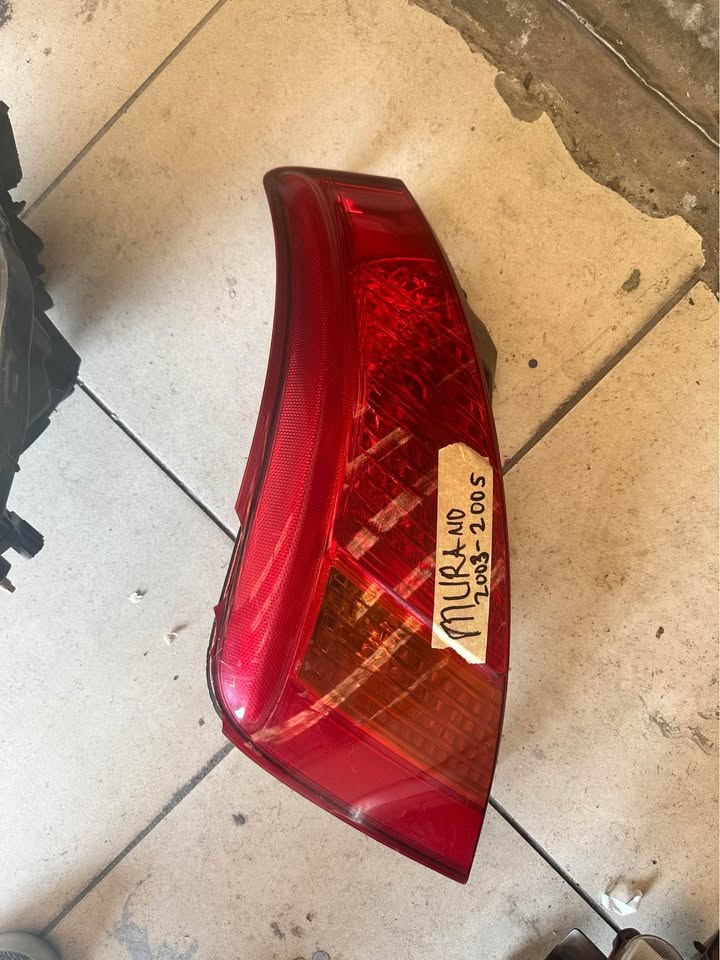 Nissan murano 2003-2005 Tailight - Private Seller Nissan murano 2003-2005 Tailight - Private Seller