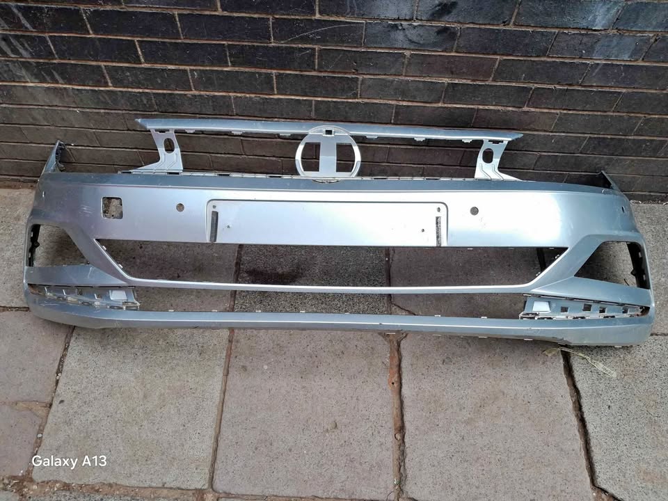 POLO 8 TSI FRONT BUMPER - Private Seller POLO 8 TSI FRONT BUMPER - Private Seller