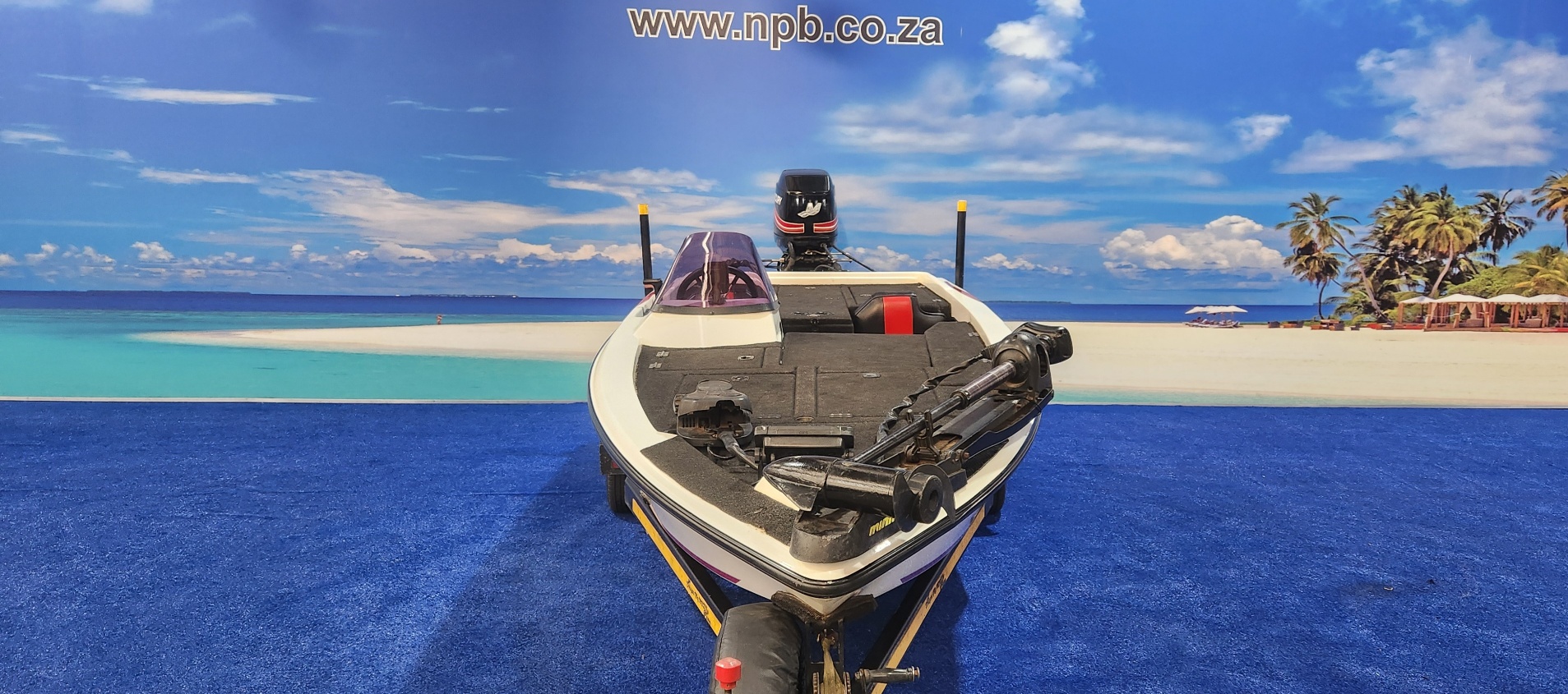 DRAGON FLY 15 FT ON TRAILER 90 HP MERCURY 2 STROKE