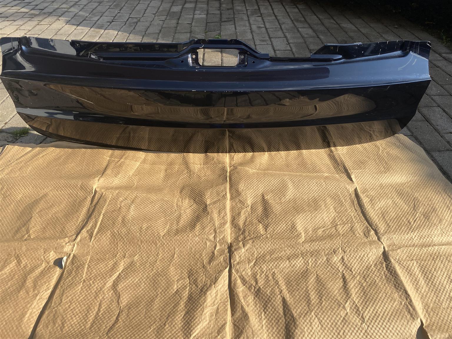 2015 BMW X5 M-SPORT LOWER TAILGATE SHELL FOR SALE. IN PRISTINE CONDITION - Private Seller