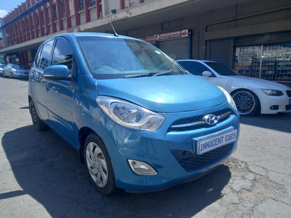 2017 HYUNDAI i10 1.2 PETROL, MANUAL TRANSMISSION, BLUE COLOUR, MILEAGE 82000KM