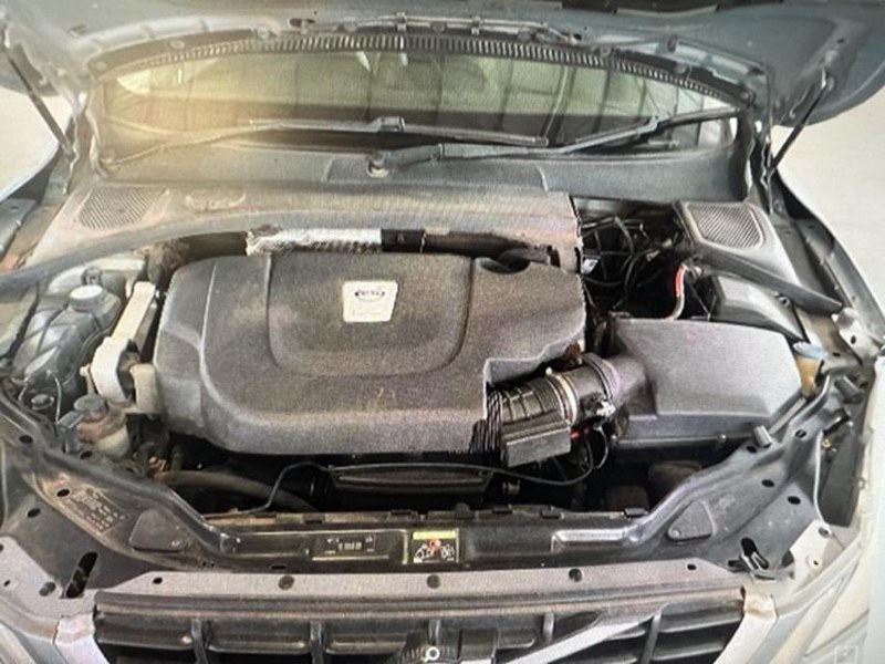 Volvo XC60 D5 AT Grey - 2010 STRIPPING FOR SPARES - Private Seller