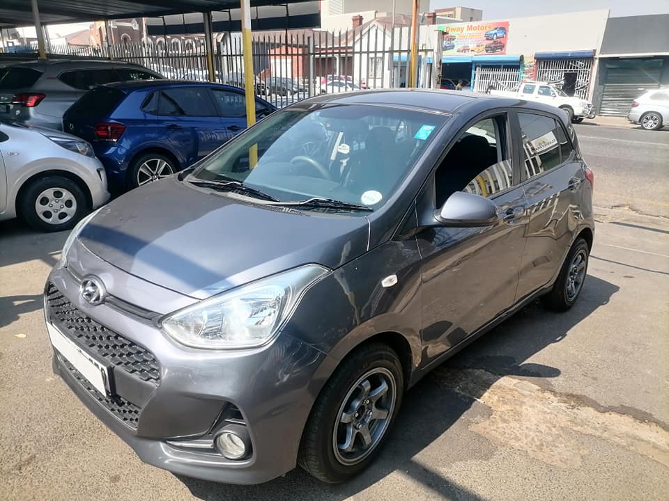 2018 Hyundai i10 1.2 Grand Service book