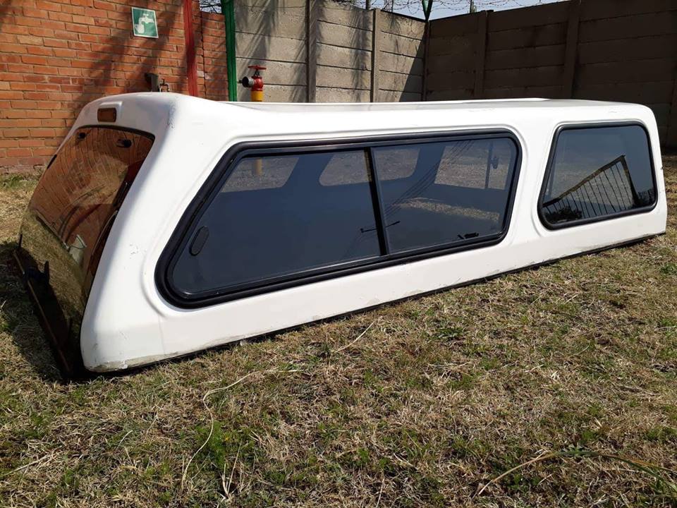 Mazda BT50 s/c Canopy. Pas ook op Ford 3 liter