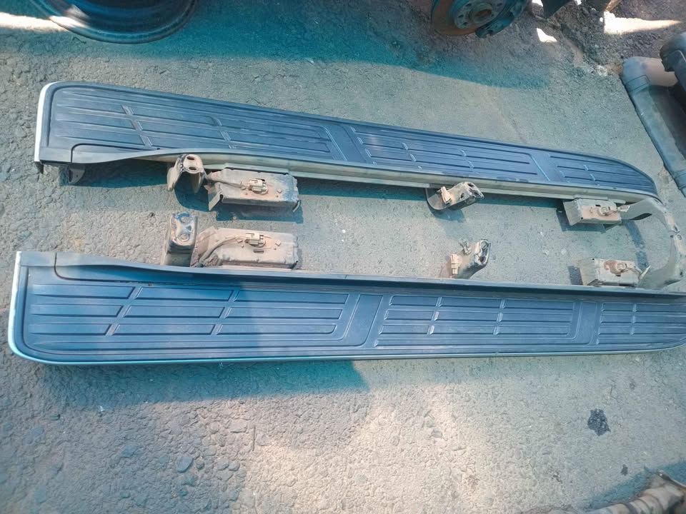 2012 up Toyota Prado J150 series side steps for sale @ circle 7 used parts - Private Seller