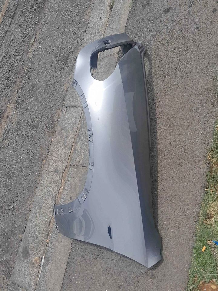 Bmw e70 Fender Left Side At Bumper & Headlights Auto Parts - Private Seller Bmw e70 Fender Left Side At Bumper & Headlights Auto Parts - Private Seller