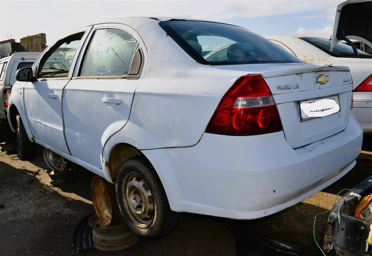 Chev Aveo 1.6 - Stripping for Spares