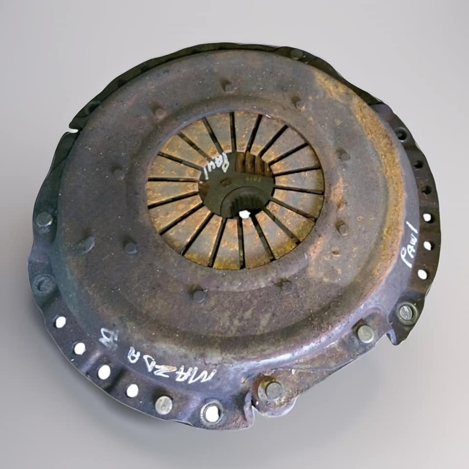 Mazda 3 pressure plate Call or WhatsApp me - Private Seller
