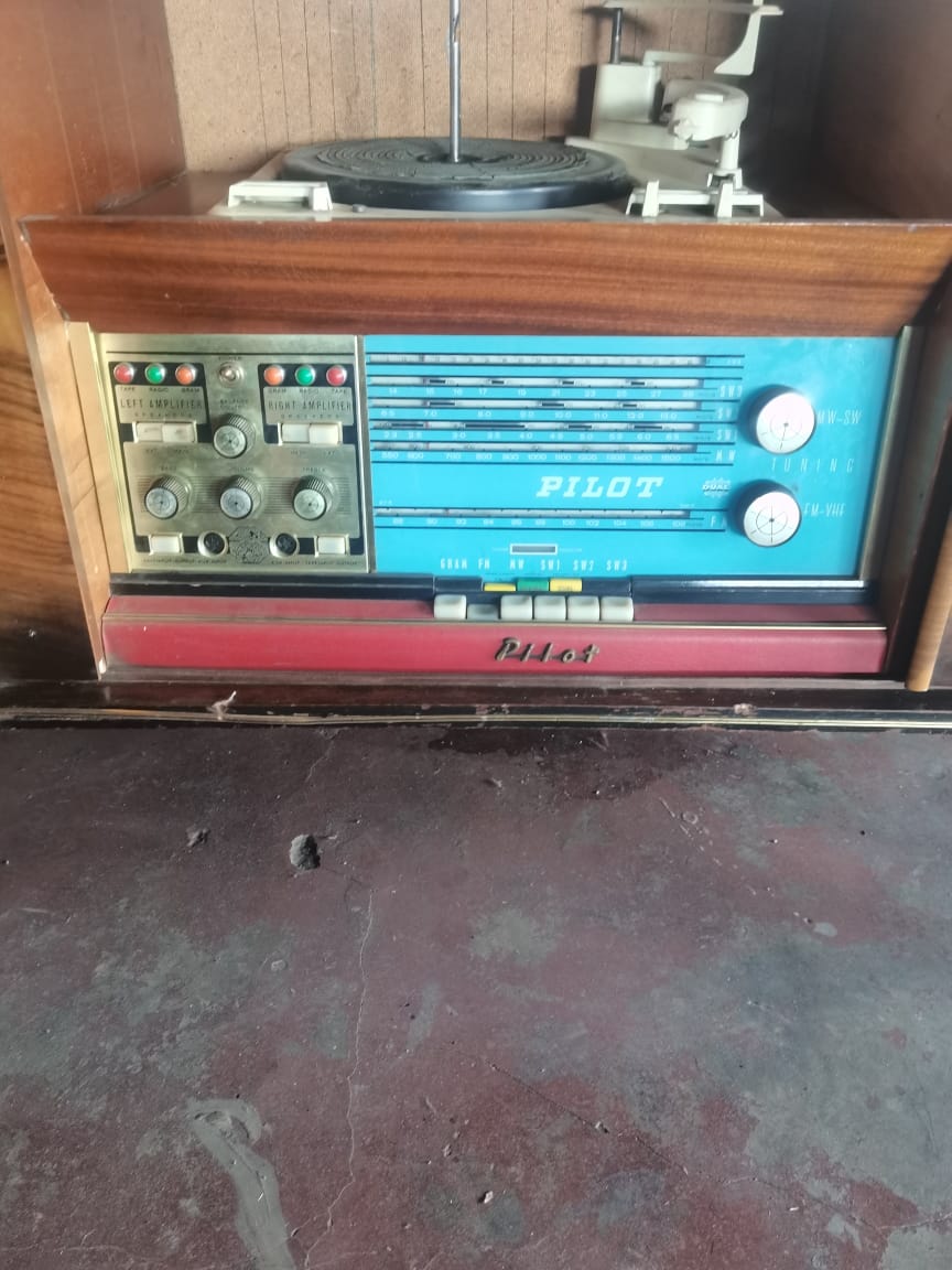 Antique Pilot Radio Gram
