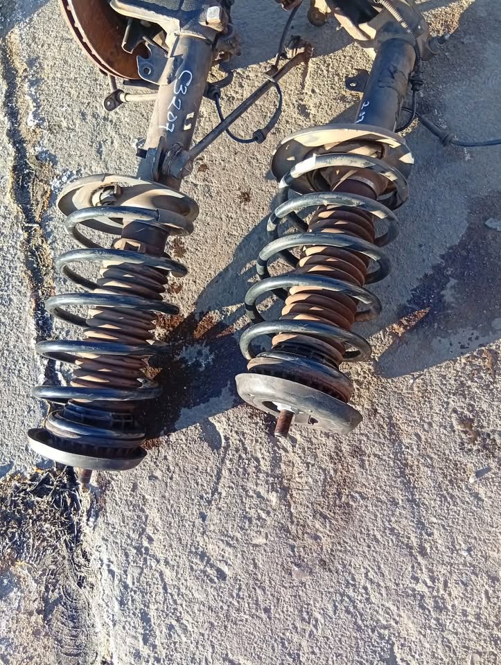 Peugeot 207 left and right shocks