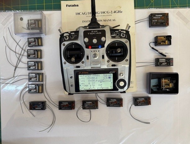 FUTABA T10 CAG 10 channel transmitter & 15 receivers ALMOST NEWRADIO CONTROLL