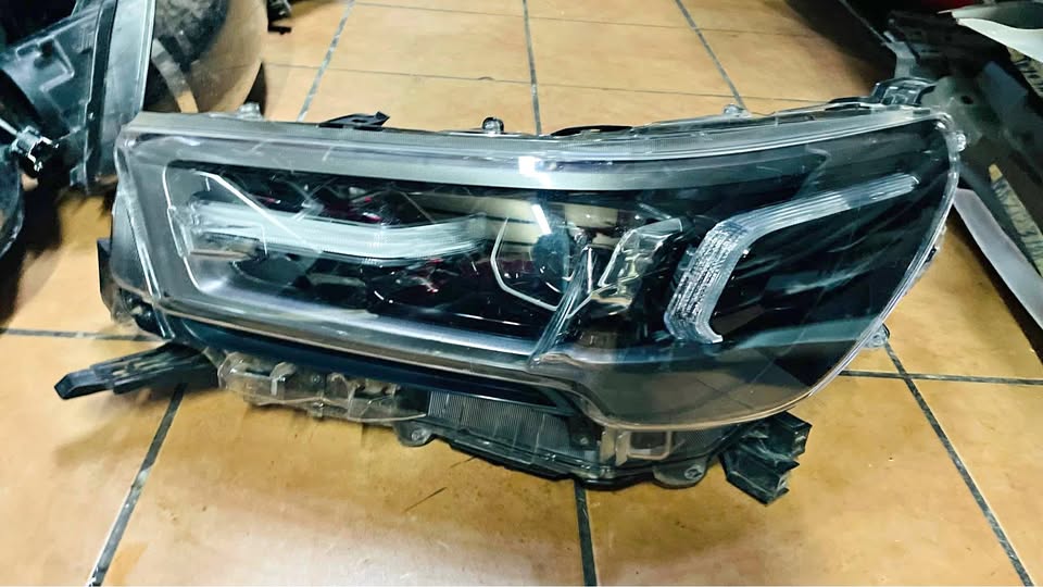 Toyota Hilux LEGEND 50 LED HEADLIGHTS - Private Seller Toyota Hilux LEGEND 50 LED HEADLIGHTS - Private Seller