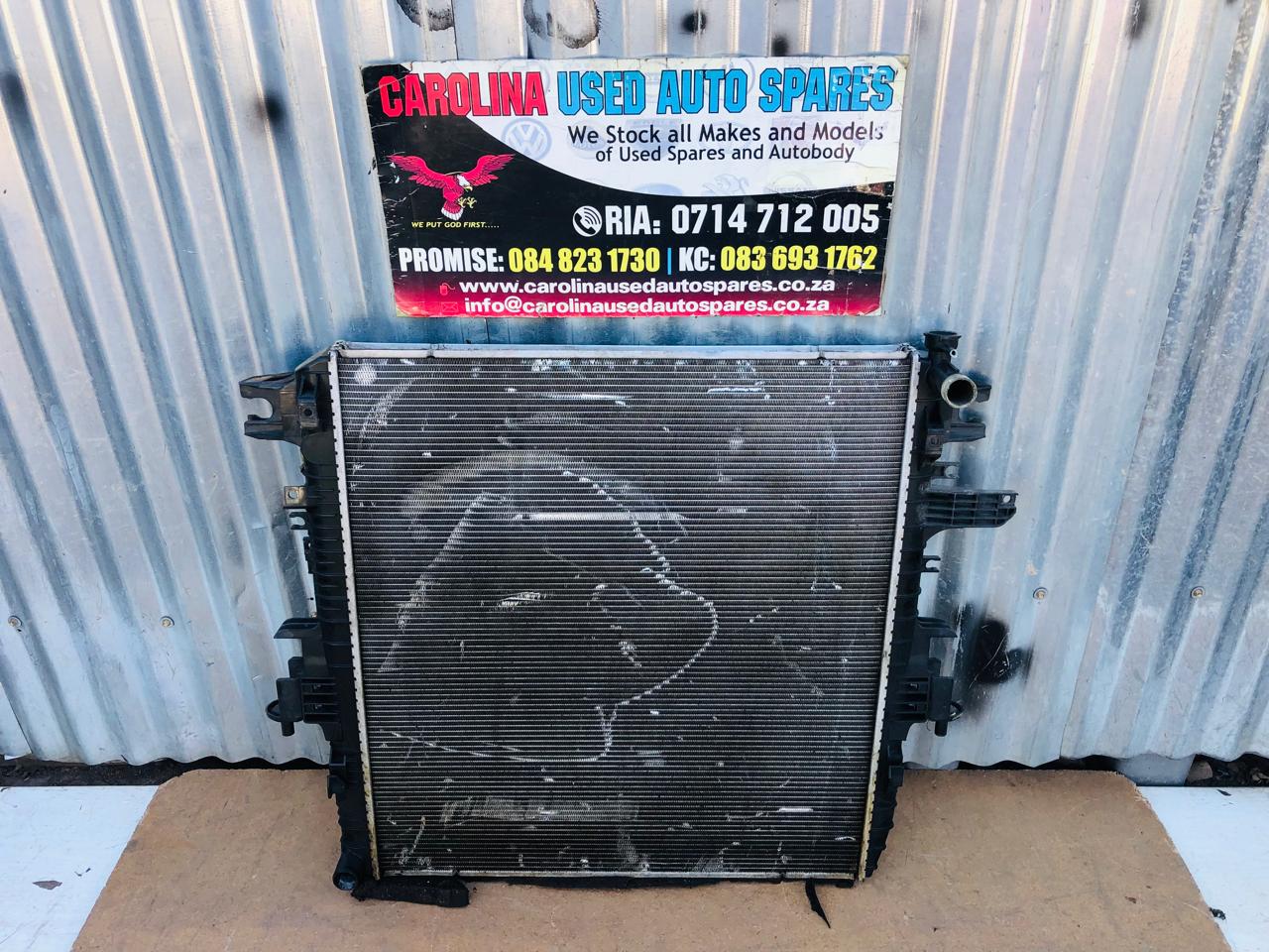 Nissan Infinity QX56 manual radiator - Private Seller Nissan Infinity QX56 manual radiator - Private Seller