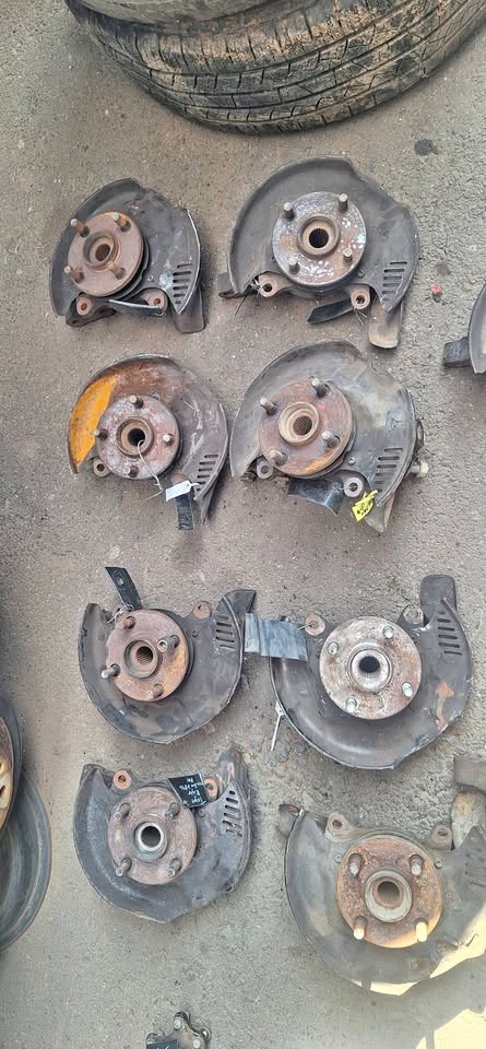 Toyota tazz / corolla hub and stub available - Private Seller Toyota tazz / corolla hub and stub available - Private Seller