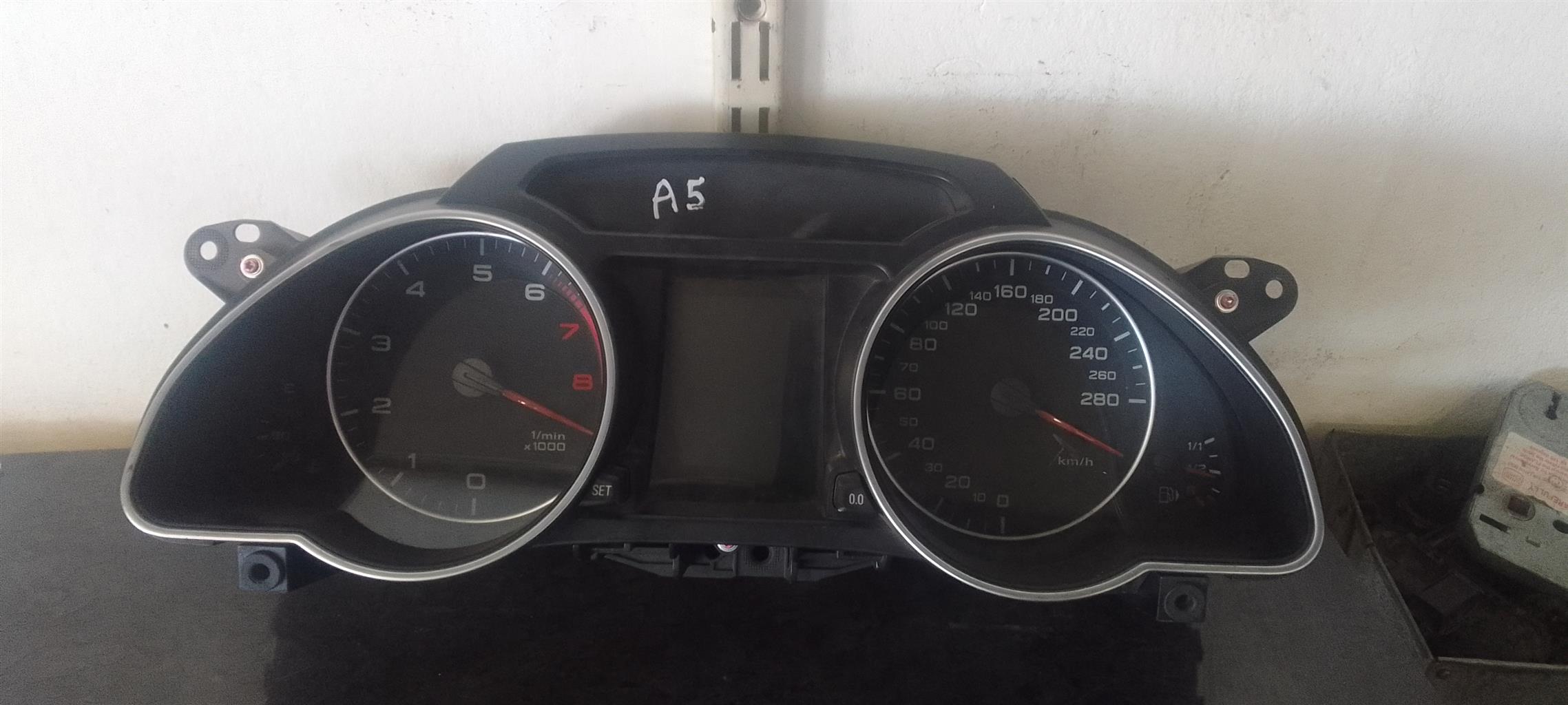 Audi A5 Cluster - Private Seller Audi A5 Cluster - Private Seller