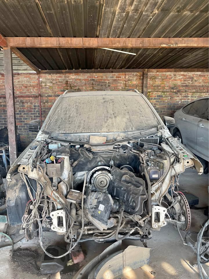 Mercedes Benz ML63 AMG stripping for spares