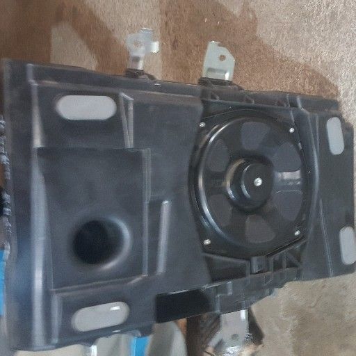 Range Rover Evoque SI4 Speaker - Private Seller