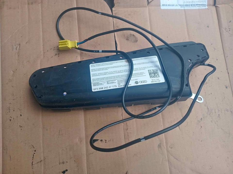 Botton electric glass Audi A3 - Private Seller Botton electric glass Audi A3 - Private Seller