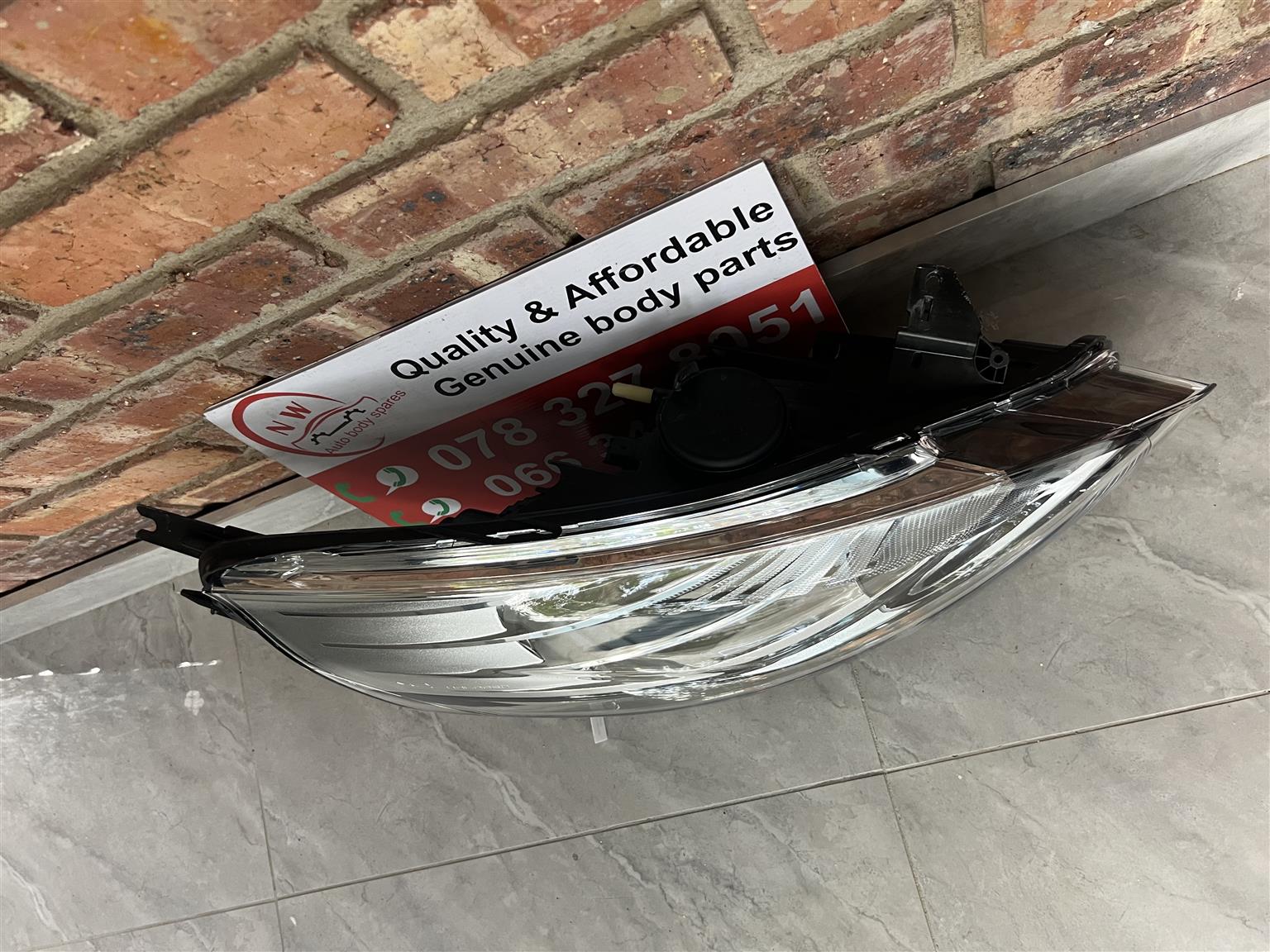 Renault Clio IV headlight MK4 2013-16 - Private Seller