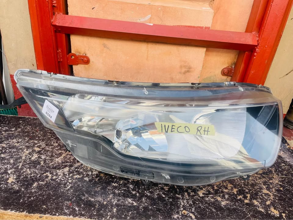 Iveco headlight 2018 - Private Seller Iveco headlight 2018 - Private Seller