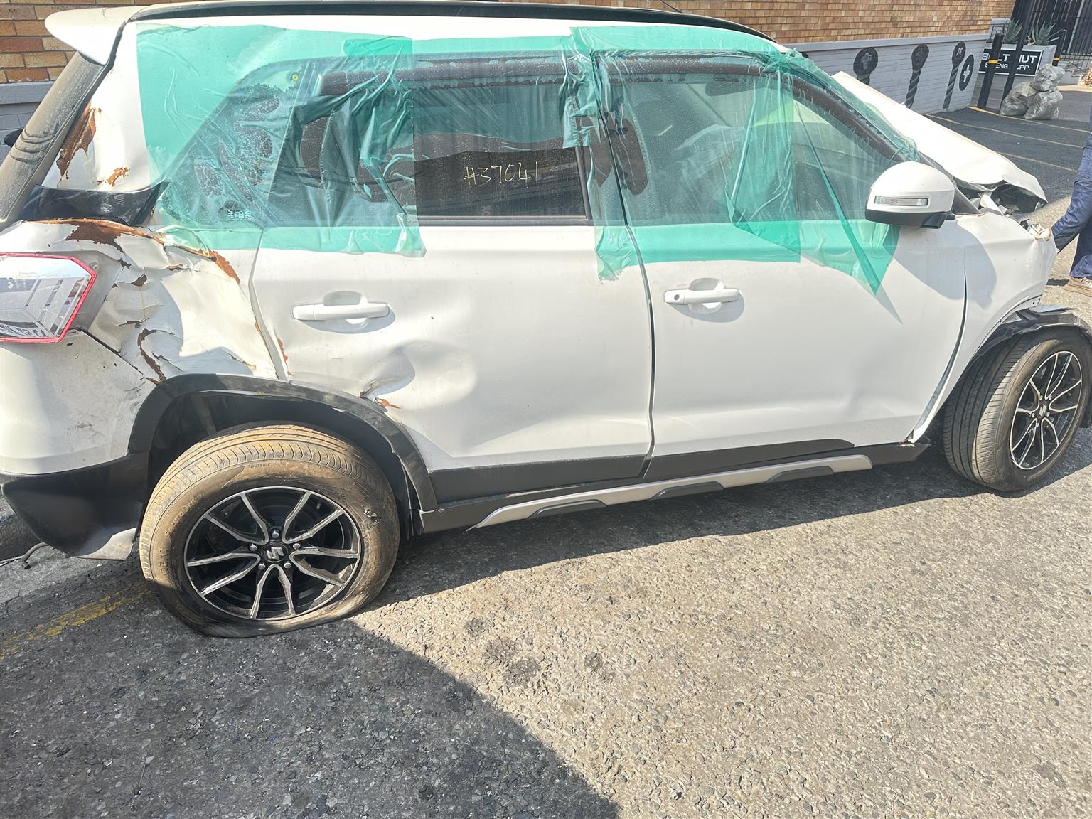 Suzuki Vitara Brezza For Stripping - Private Seller