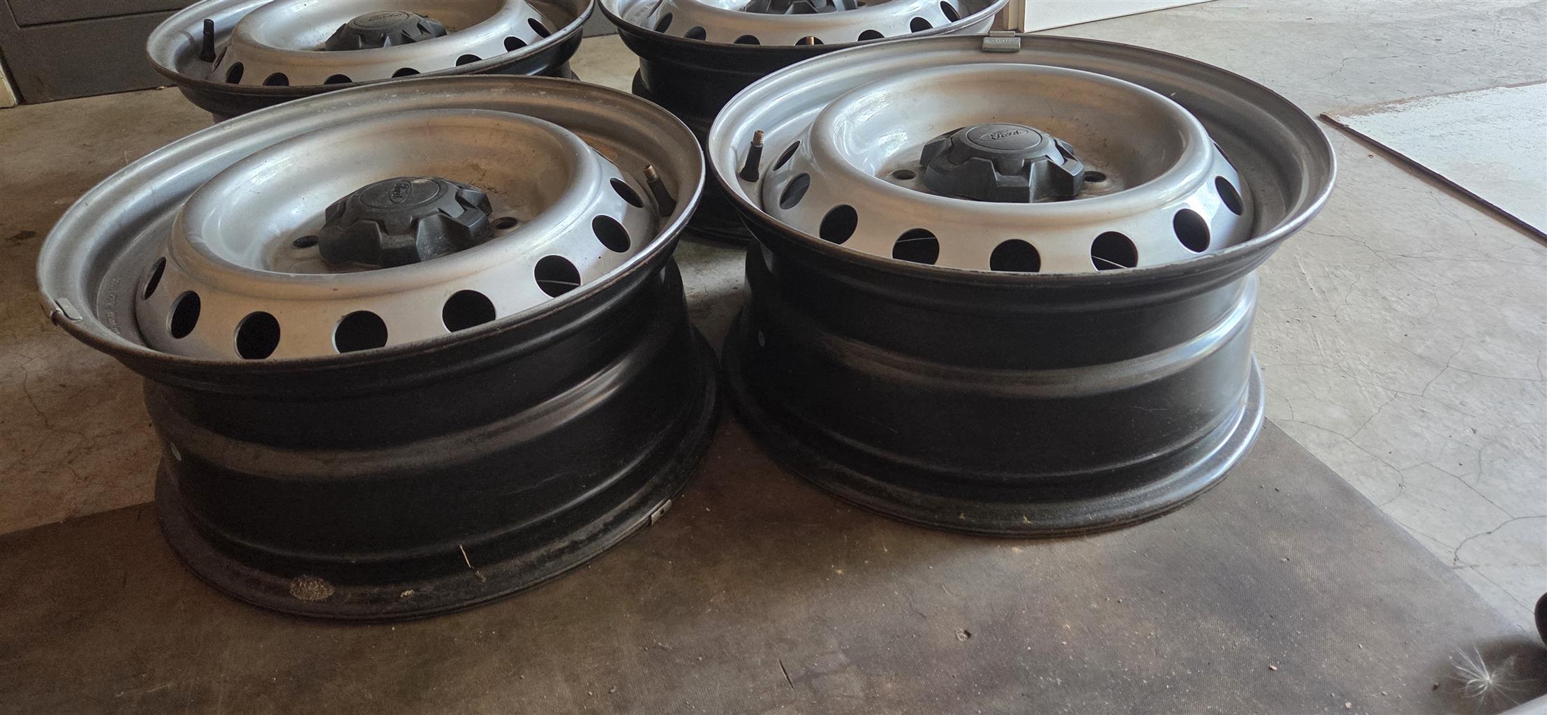 Steel Rims and New Rear Brake Shoes Ford Ranger 2022 - Private Seller Steel Rims and New Rear Brake Shoes Ford Ranger 2022 - Private Seller