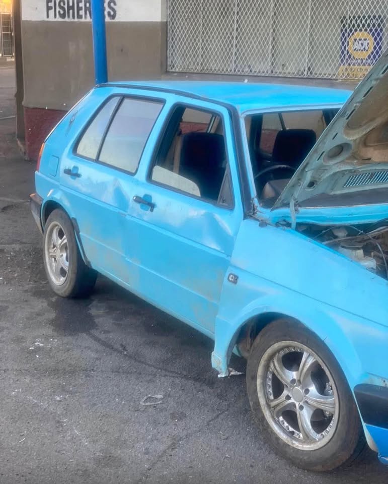 stripping Golf 2 - Private Seller stripping Golf 2 - Private Seller