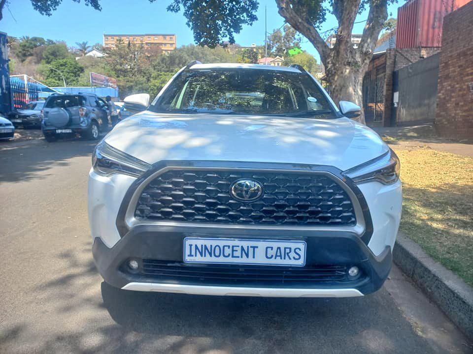 2022 TOYOTA COROLLA CROSS  XR 1.8 PETROL, AUTOMATIC, WHITE COLOR, MILEAGE