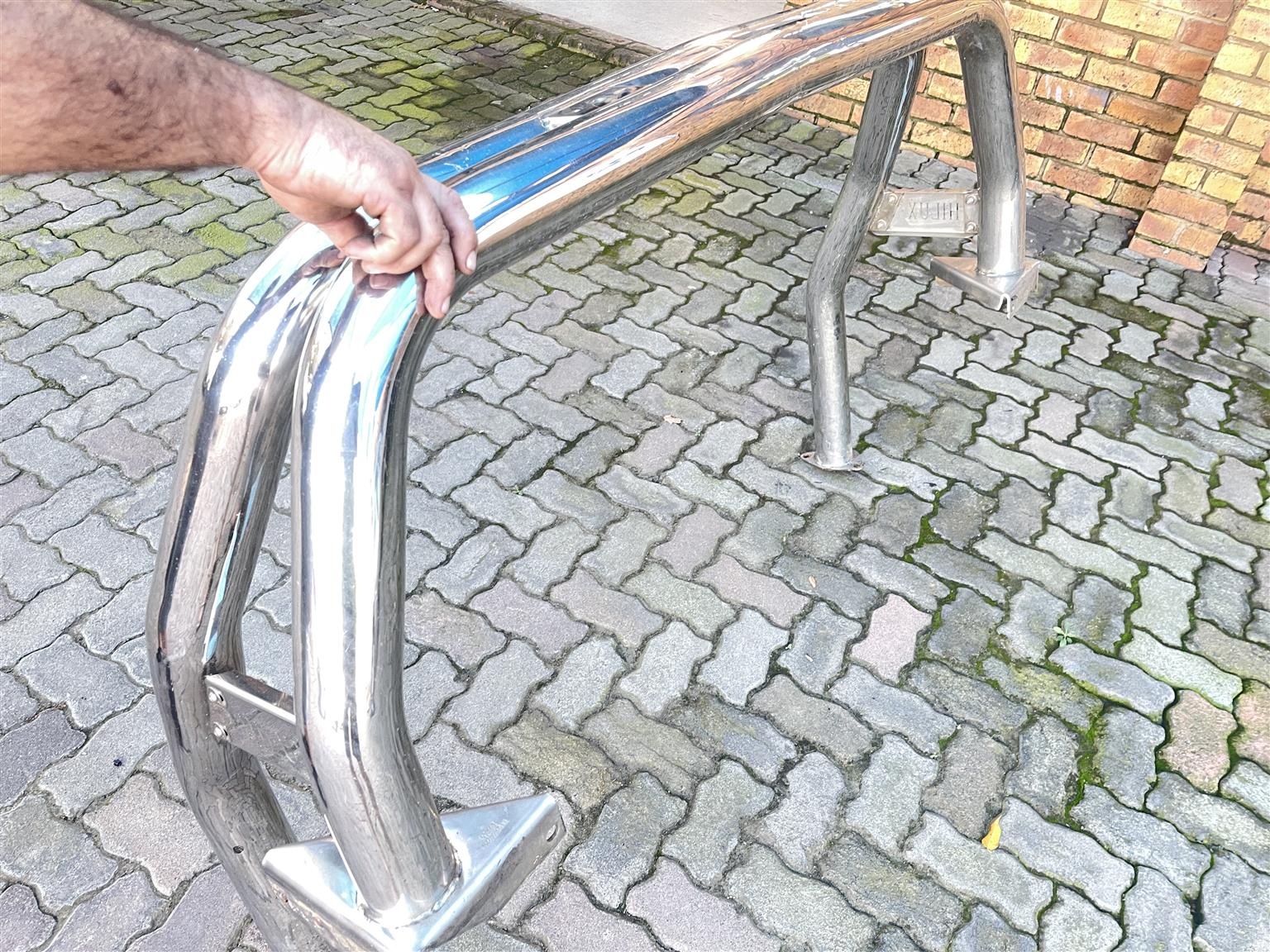 roll bar for toyota hilux d/c d4d - Private Seller