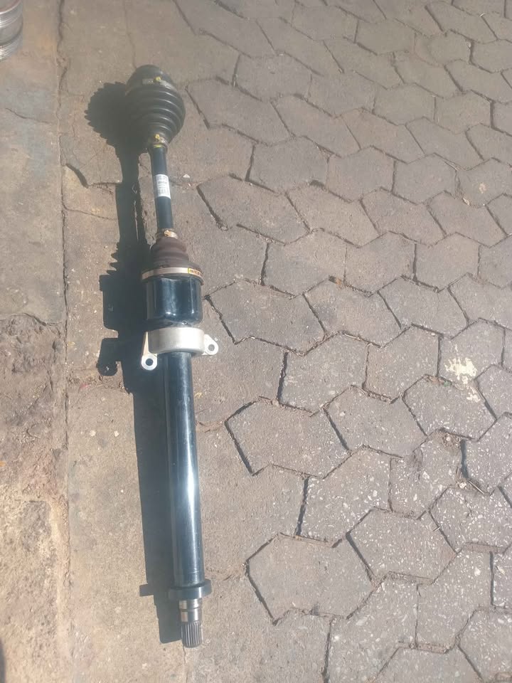 BMW 2 Series Active Tourer F45 (2014-2018) Front Right Driveshaft 8482286 22197225 - Private Seller BMW 2 Series Active Tourer F45 (2014-2018) Front Right Driveshaft 8482286 22197225 - Private Seller