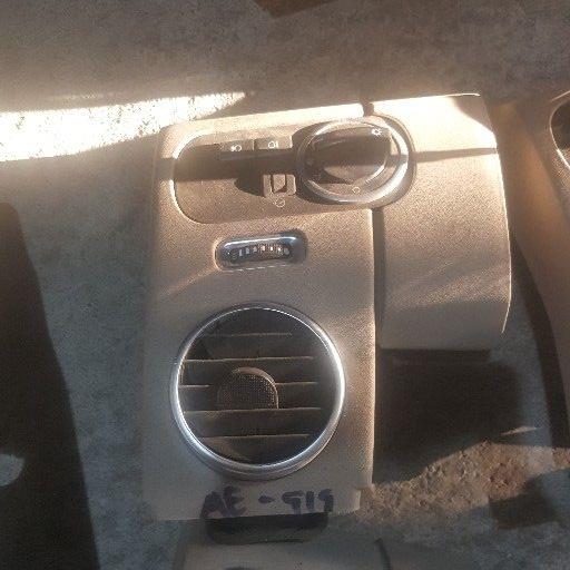 2011 Discovery 4 3.0 TD / SD V6 SE Aircon Console