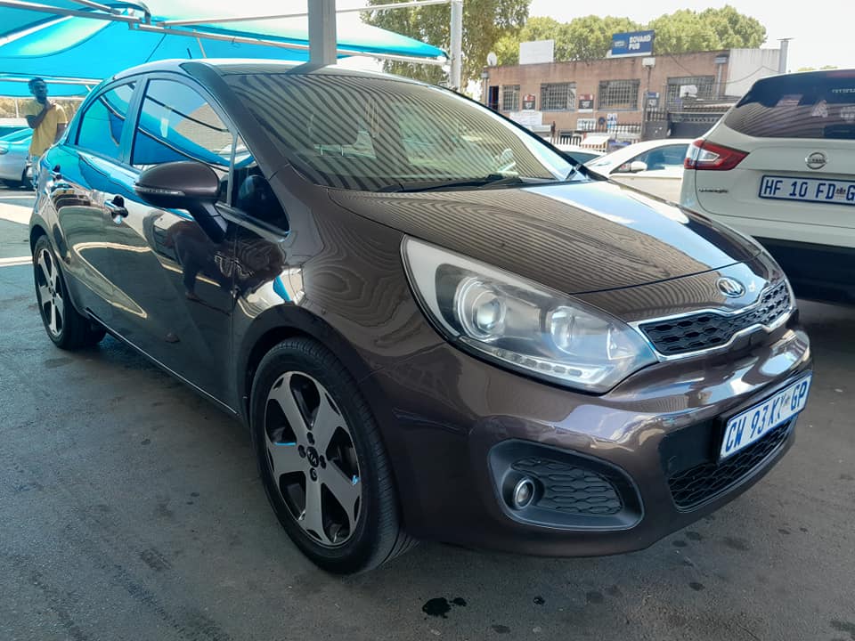 2014 KIA RIO  1.4 TECH MANUAL